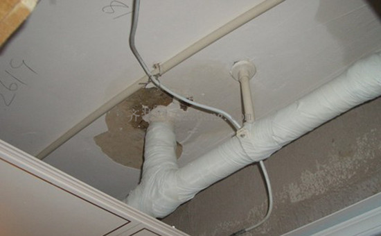 卫生间漏水