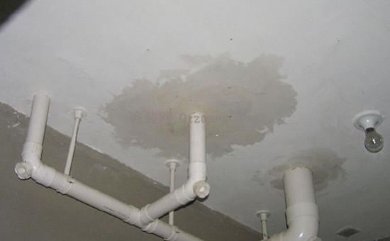 卫生间漏水