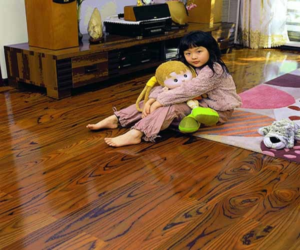 实木地板平时要如何保养好呢 实木地板保养攻略