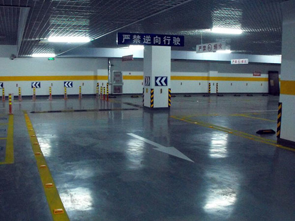 环氧自流平地坪做法