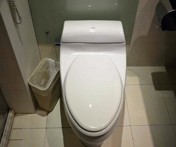 什么牌子的马桶用 九牧马桶和箭牌、toto哪个好