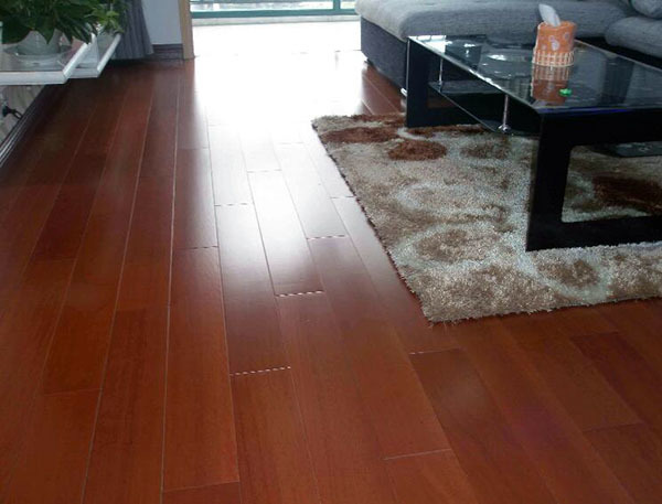 实木地板和多层实木地板的区别 多层实木地板十大品牌