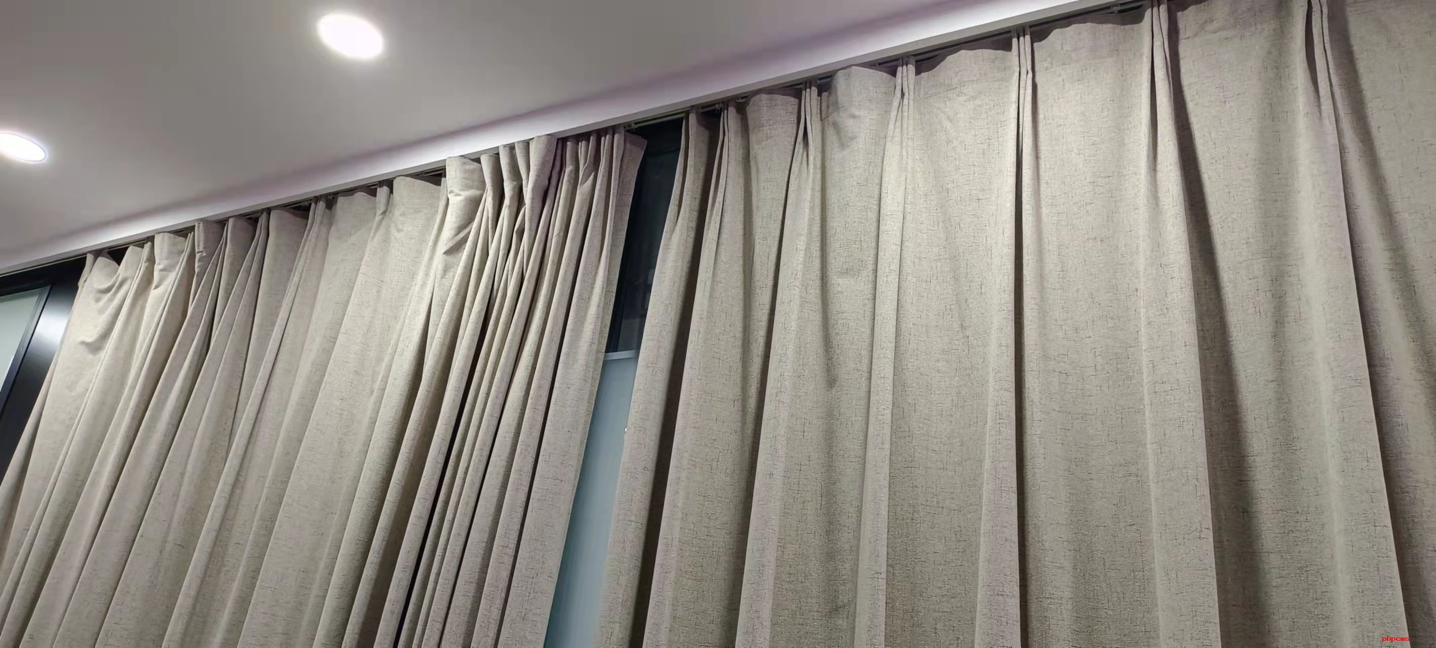 窗帘选择得当能给家的美观度增色不少 专家和你一起选窗帘