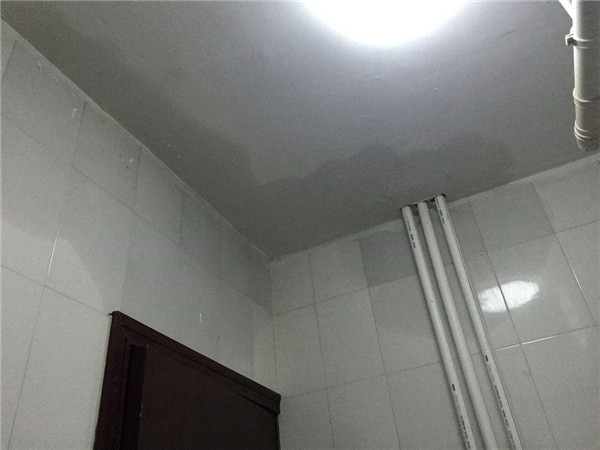 楼上漏水怎么解决