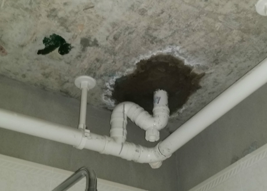 下水管漏水