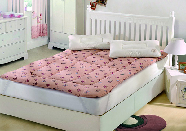 儿童床垫保养与清洁 对它孩子般的呵护