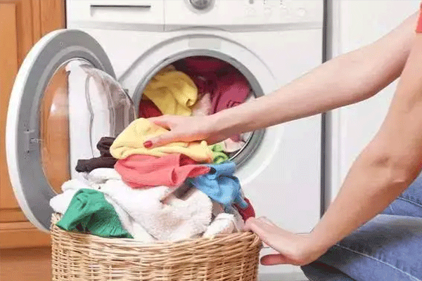 全棉类与毛呢类衣服的洗涤保养方法 防止面料褪色的方法有哪些