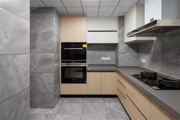 厨房卫生间用什么瓷砖比较好 厨房卫生间瓷砖大小选择