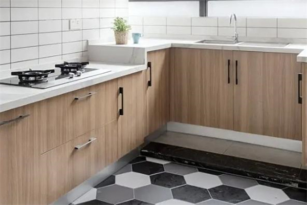 开放式厨房用什么地砖 开放式厨房地砖需要防滑吗