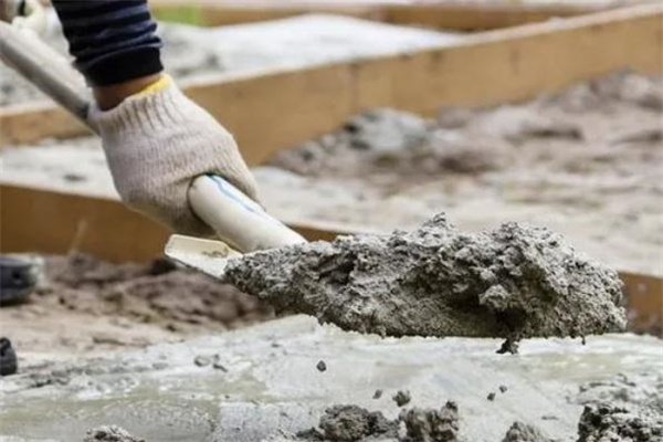什么是干硬性水泥砂浆？如何施工？