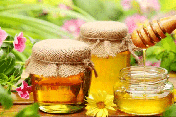 蜂蜜需要放进冰箱保存吗 哪些食品适合放进冰箱保存