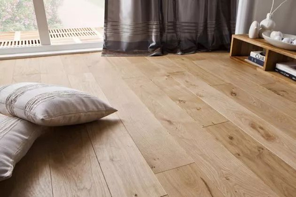 软木地板与实木地板哪个更好 软木地板优缺点有哪些