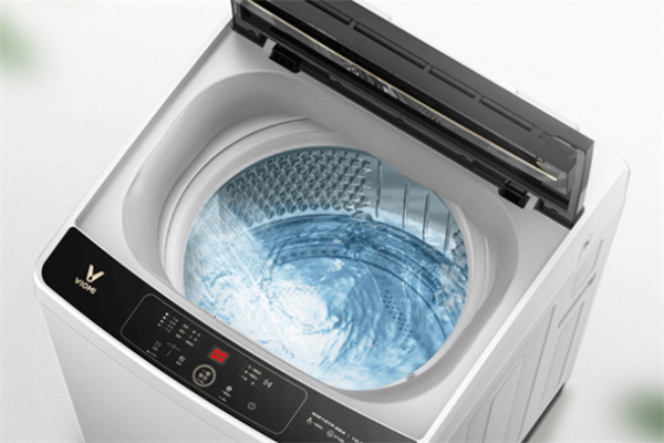 海尔洗衣机和美的洗衣机哪个好 洗衣机滚筒和波轮的哪个好