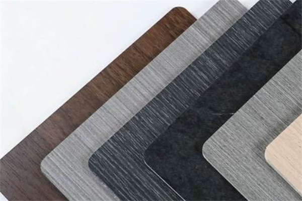 碳晶板装修的优缺点有哪些 全铝整装和碳晶板整装哪个比较好