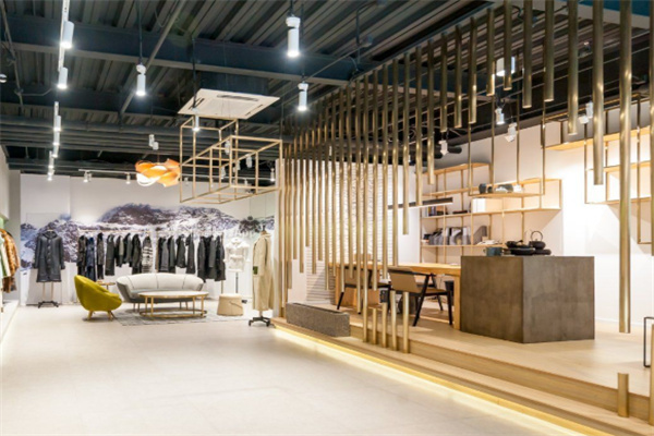 80平米服装店装修多少钱