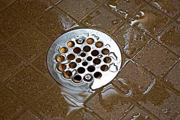 卫生间地漏漏水到楼下怎么维修
