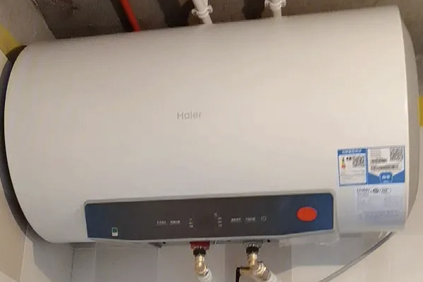 储水式电热水器怎么清洗水垢