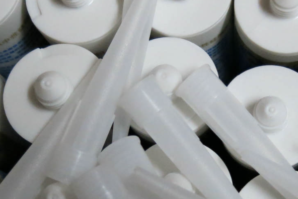 玻璃胶正确使用方法