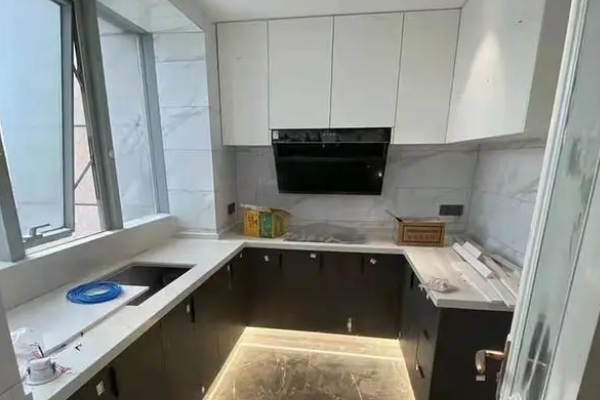 小厨房怎么装修地方大