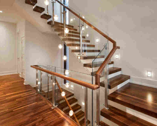 楼梯要怎么设计才合理 楼梯设计装修注意事项