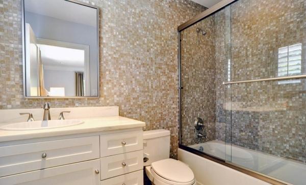 卫生间瓷砖如何选择？卫生间瓷砖有哪些种类？