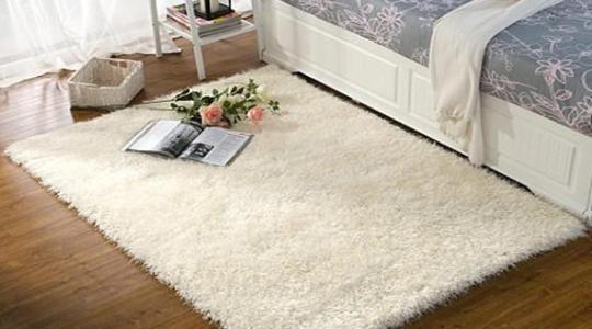 吐鲁番客厅地毯怎么清洁才会保持干净？
