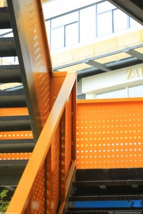 你的办公室有合适的设计方案了吗？创意的楼梯都有哪些？